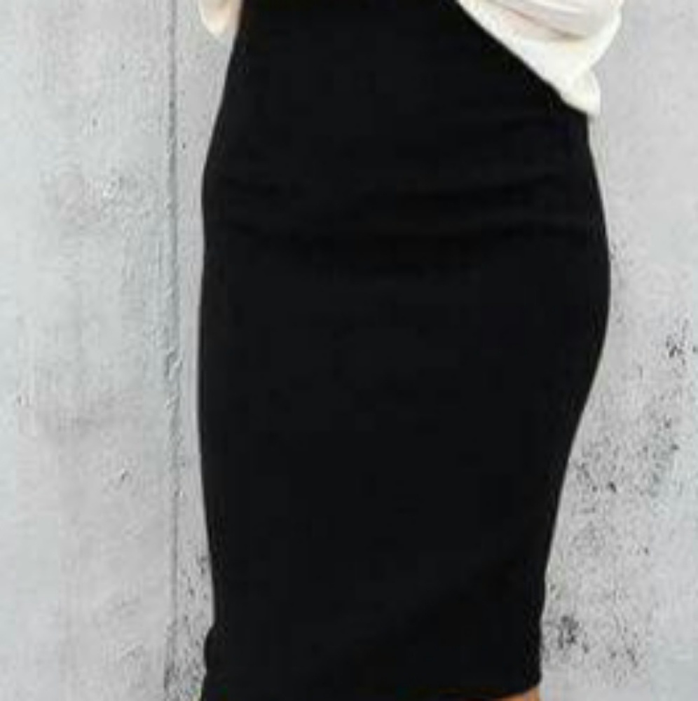 Caslon black skirt